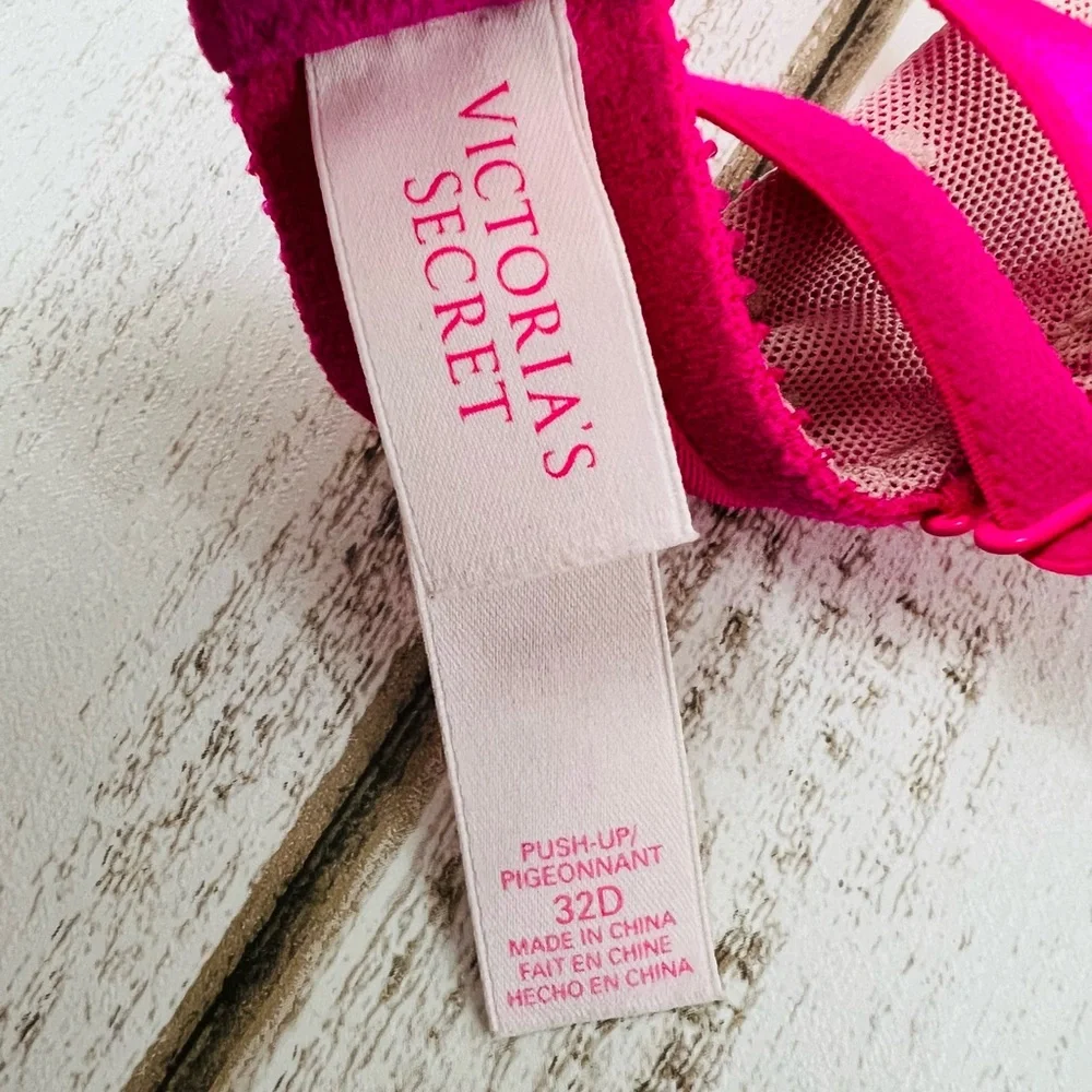 32D Victoria’s Secret Push Up Bra - Picture 10 of 11